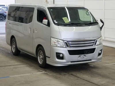 Nissan Caravan — фото