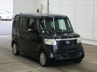 Honda N-Box — фото