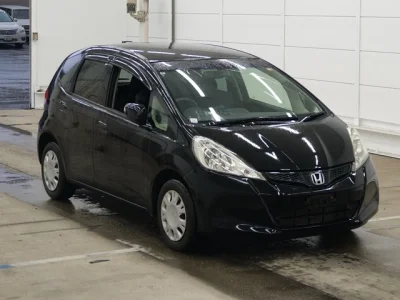 Honda Fit — фото