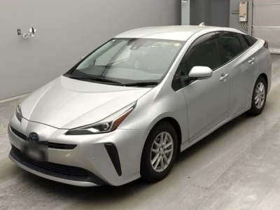 Toyota Prius — фото