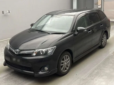 Toyota Corolla Fielder — фото