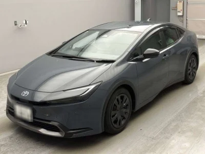 Toyota Prius — фото