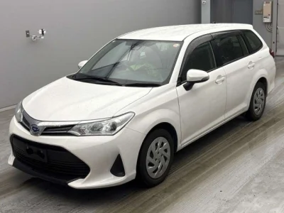 Toyota Corolla Fielder — фото
