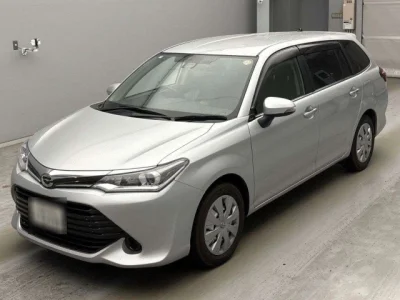 Toyota Corolla Fielder — фото