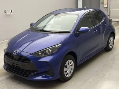 Toyota Yaris — фото