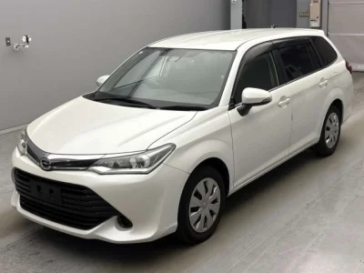 Toyota Corolla Fielder — фото