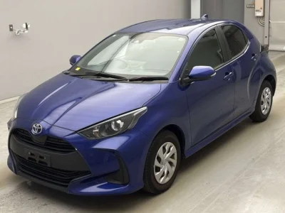 Toyota Yaris — фото
