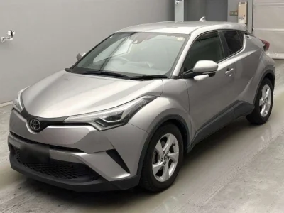 Toyota C-HR — фото