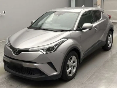 Toyota C-HR — фото