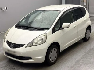Honda Fit — фото