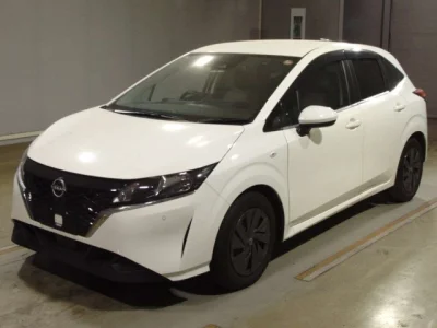 Nissan Note — фото