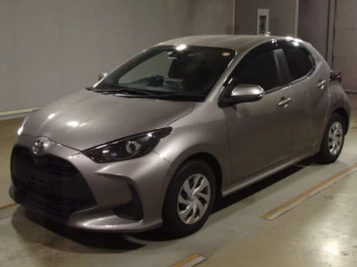 Toyota Yaris — фото