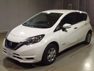 Nissan Note — фото