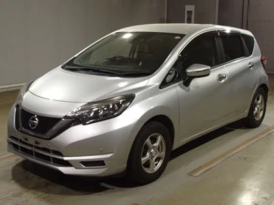 Nissan Note — фото