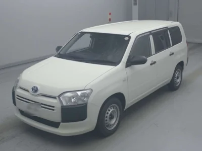 Toyota Probox — фото