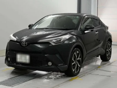 Toyota C-HR — фото