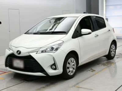 Toyota Vitz — фото