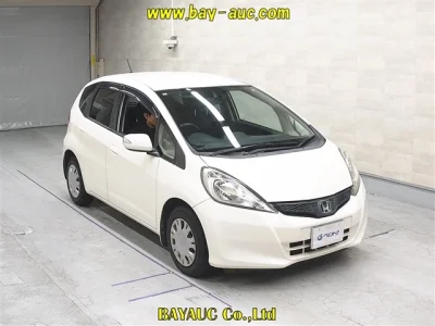 Honda Fit — фото