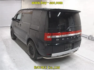 Mitsubishi Delica D:5 — фото