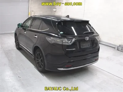 Toyota Harrier — фото