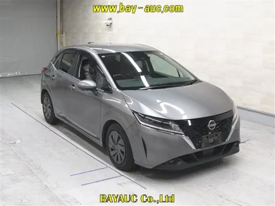 Nissan Note — фото