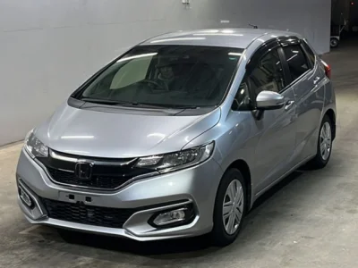 Honda Fit — фото
