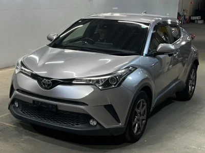 Toyota C-HR — фото