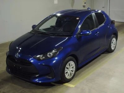 Toyota Yaris — фото