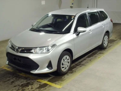 Toyota Corolla Fielder — фото