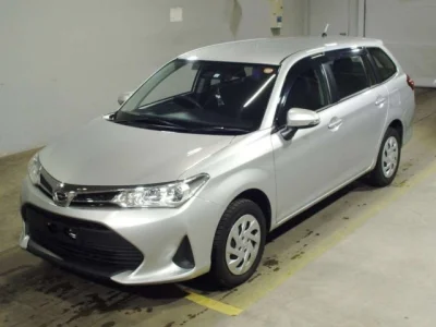 Toyota Corolla Fielder — фото