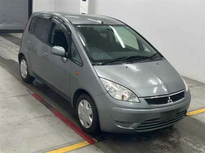 Mitsubishi Colt — фото