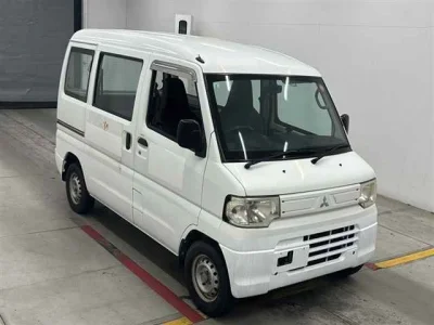 Mitsubishi Minicab Van — фото