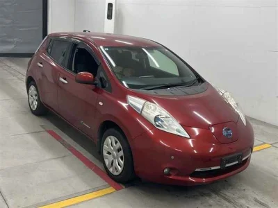 Nissan Leaf — фото