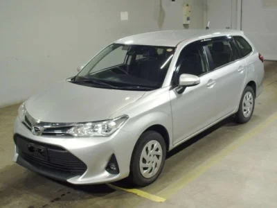Toyota Corolla Fielder — фото