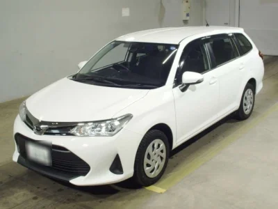 Toyota Corolla Fielder — фото