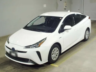 Toyota Prius — фото