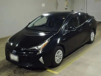 Toyota Prius — фото