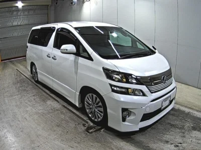 Toyota Vellfire — фото