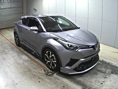 Toyota C-HR — фото