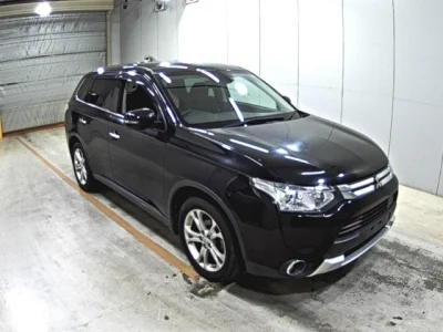 Mitsubishi Outlander — фото