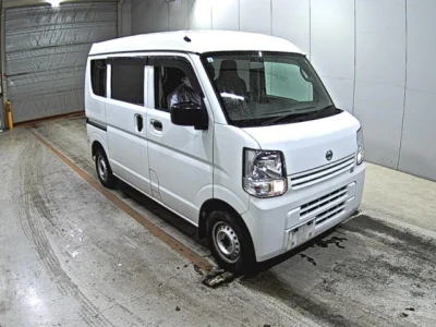 Nissan NV100 Clipper — фото