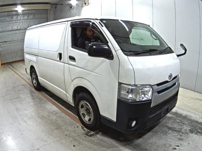 Toyota HiAce Van