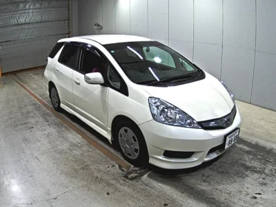 Honda Fit Shuttle — фото
