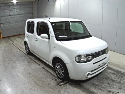 Nissan Cube — фото