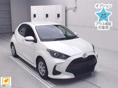 Toyota Yaris — фото