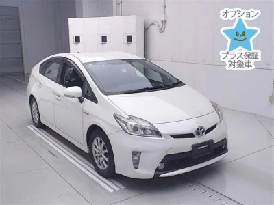 Toyota Prius — фото