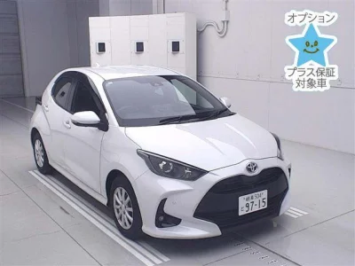 Toyota Yaris — фото