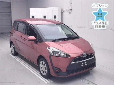 Toyota Sienta — фото