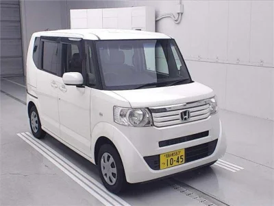 Honda N-Box — фото