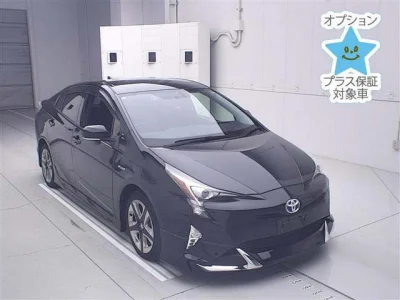 Toyota Prius — фото